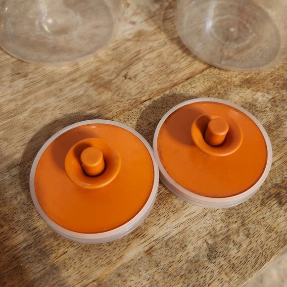 Vintage Tupperware Set of 3 Storage & Juice Containers 2 x 1486 and 262 Orange - Picture 9 of 12